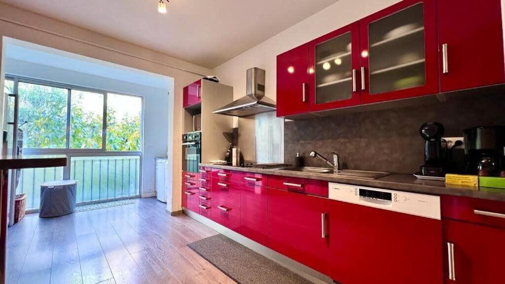 Spacieux T3 Avec Vue - Parking & Wifi Appartement *